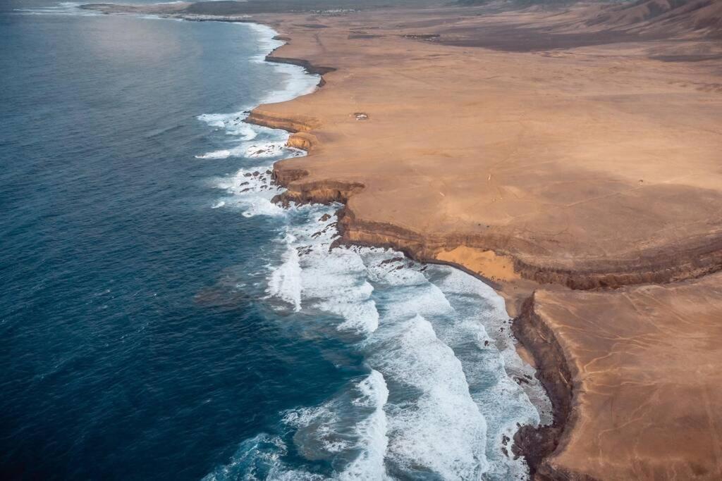 Wave & Chill -The House- Villa El Cotillo  Luaran gambar